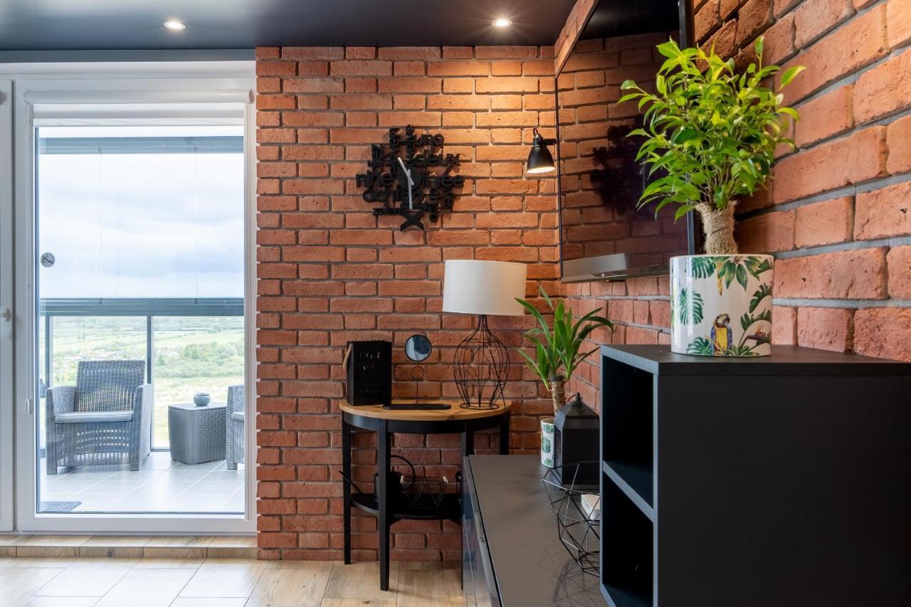Apartament Aquatower Oliwia & Laura Rekin Реда Экстерьер фото
