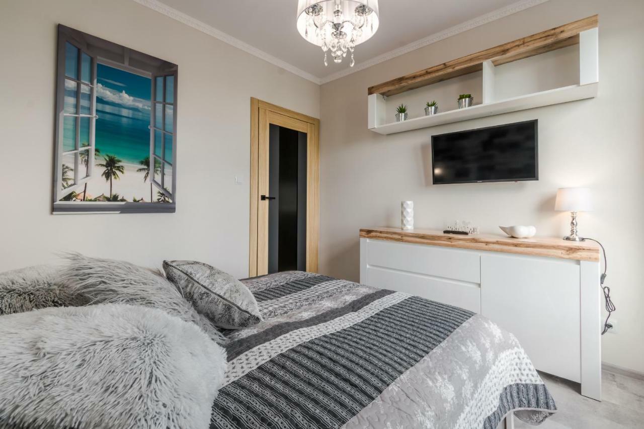 Apartament Aquatower Oliwia & Laura Rekin Реда Экстерьер фото