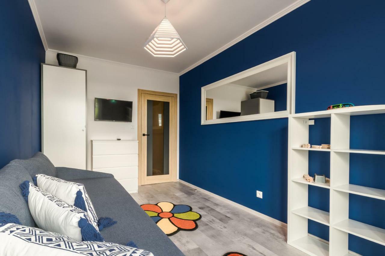 Apartament Aquatower Oliwia & Laura Rekin Реда Экстерьер фото